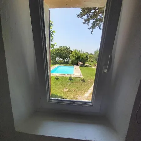 Ravissant Studio A La Ferme Avec Piscine *